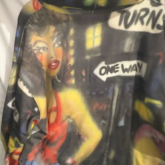 Selling my pink lady supreme pullover hoodie - Picture 3 of 7